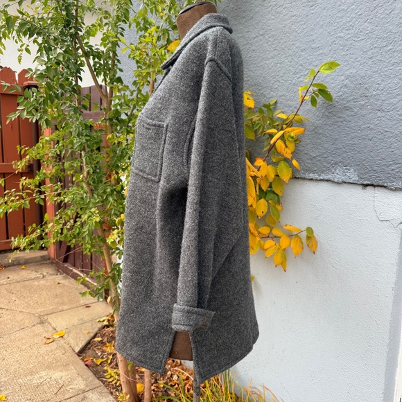 Super comfy and warm Rino Rossi “Exclusive” heather grey shirt-jacket - Picture 3 of 9